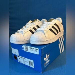 ADIDAS SUPERSTAR